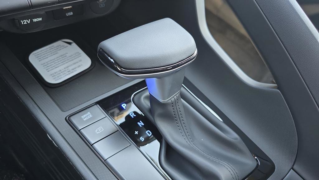 New 2026 Hyundai Elantra Sport FWD image 21