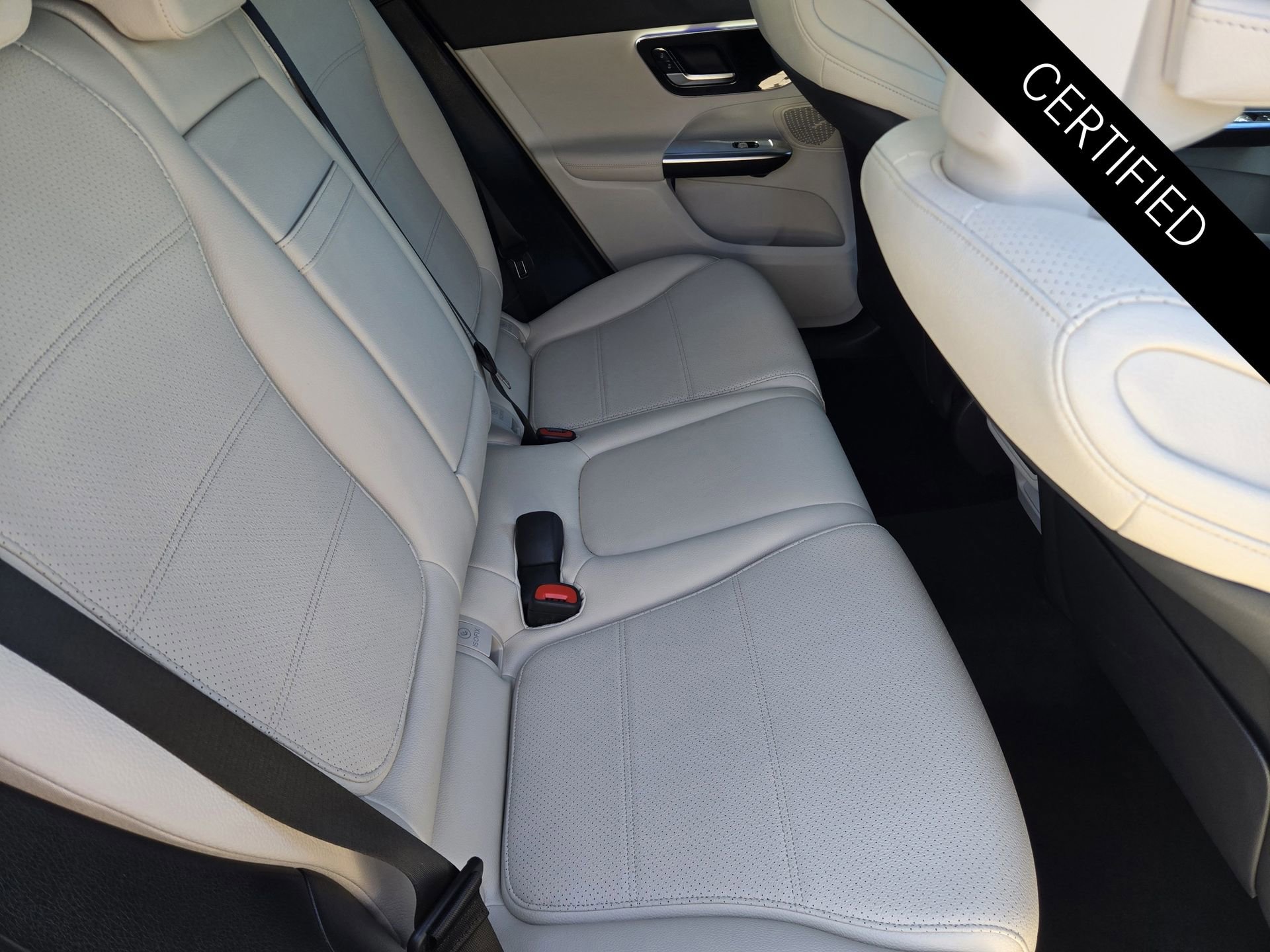 Certified 2026 Mercedes-Benz GLC 300 image 29