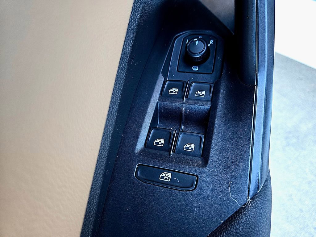 Used 2019 Volkswagen Jetta SE image 28