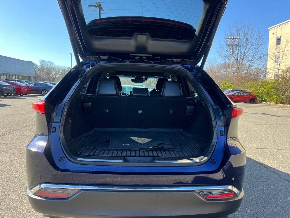 Used 2021 Toyota Venza Limited w/ Advanced Technology Package image 16