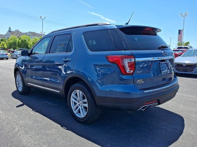 Used 2018 Ford Explorer XLT w/ Equipment Group 201A AWD/4WD image 4