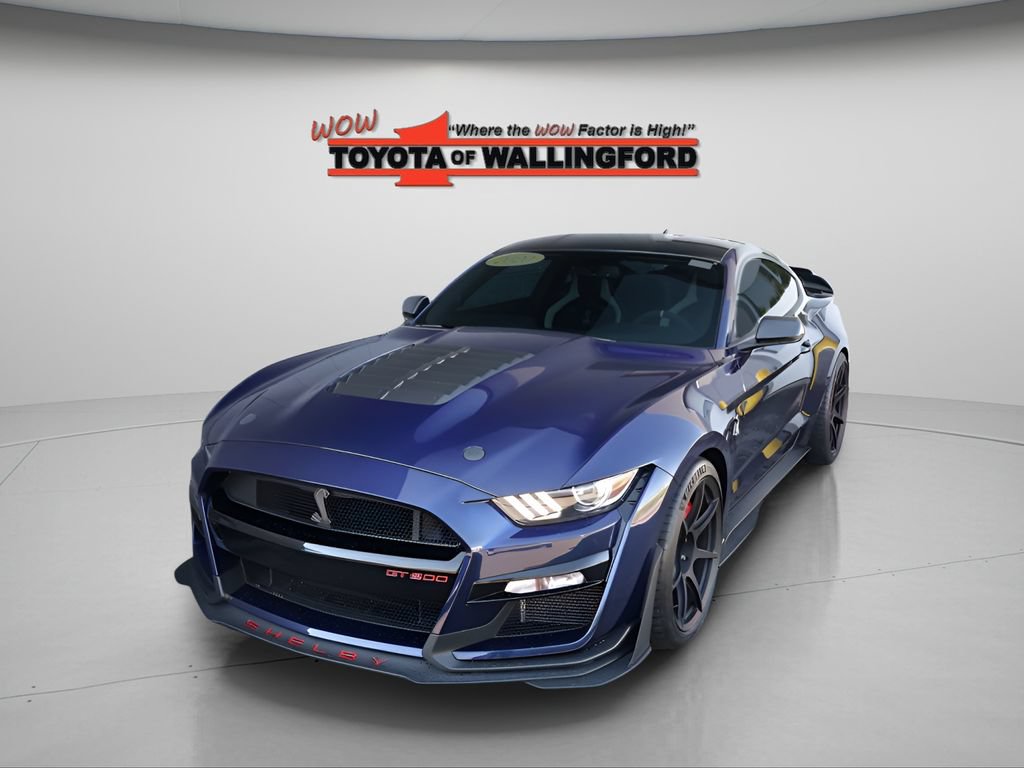 Used 2020 Ford Mustang Shelby GT500 w/ Technology Package RWD image 1