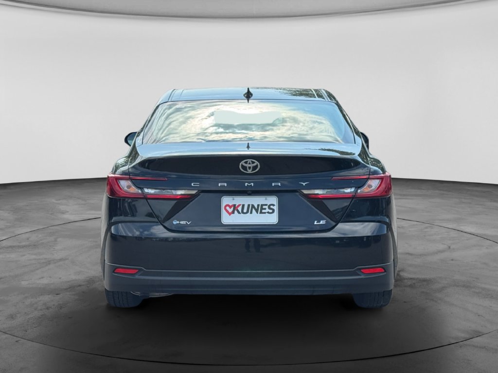 Used 2025 Toyota Camry LE FWD image 7