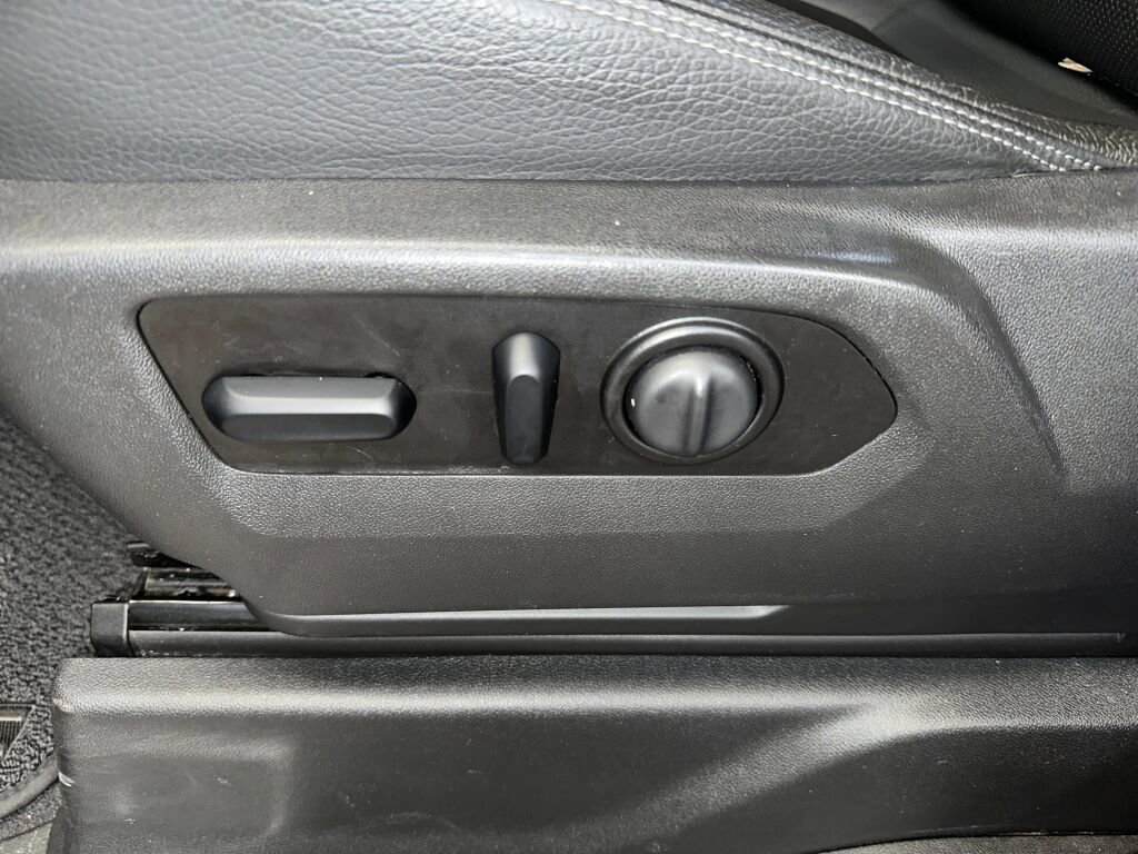 Certified 2021 GMC Sierra 3500 Denali w/ Denali Ultimate Package image 3