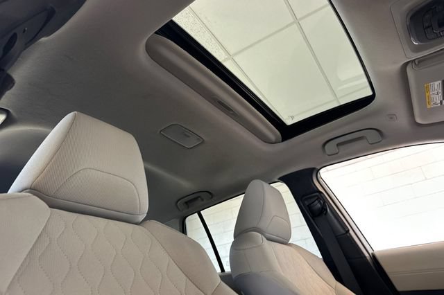 Certified 2023 Toyota Corolla Cross LE w/ Moonroof Package FWD image 21