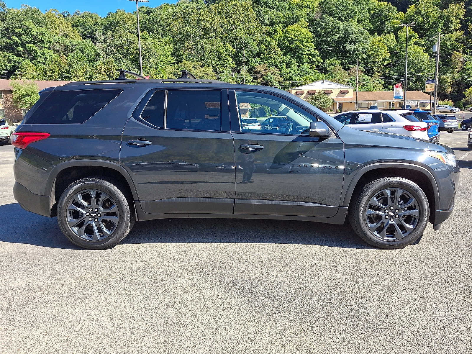 Used 2021 Chevrolet Traverse RS AWD/4WD image 7
