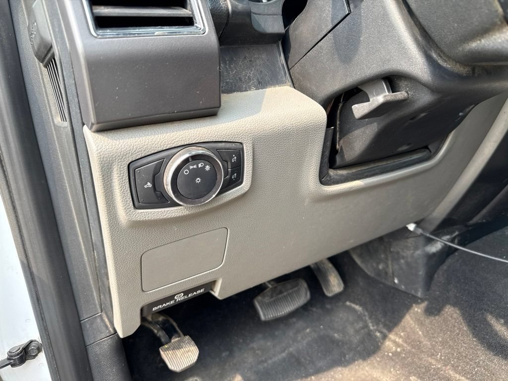 Used 2019 Ford F250 XLT w/ Snow Plow Prep Package AWD/4WD image 24