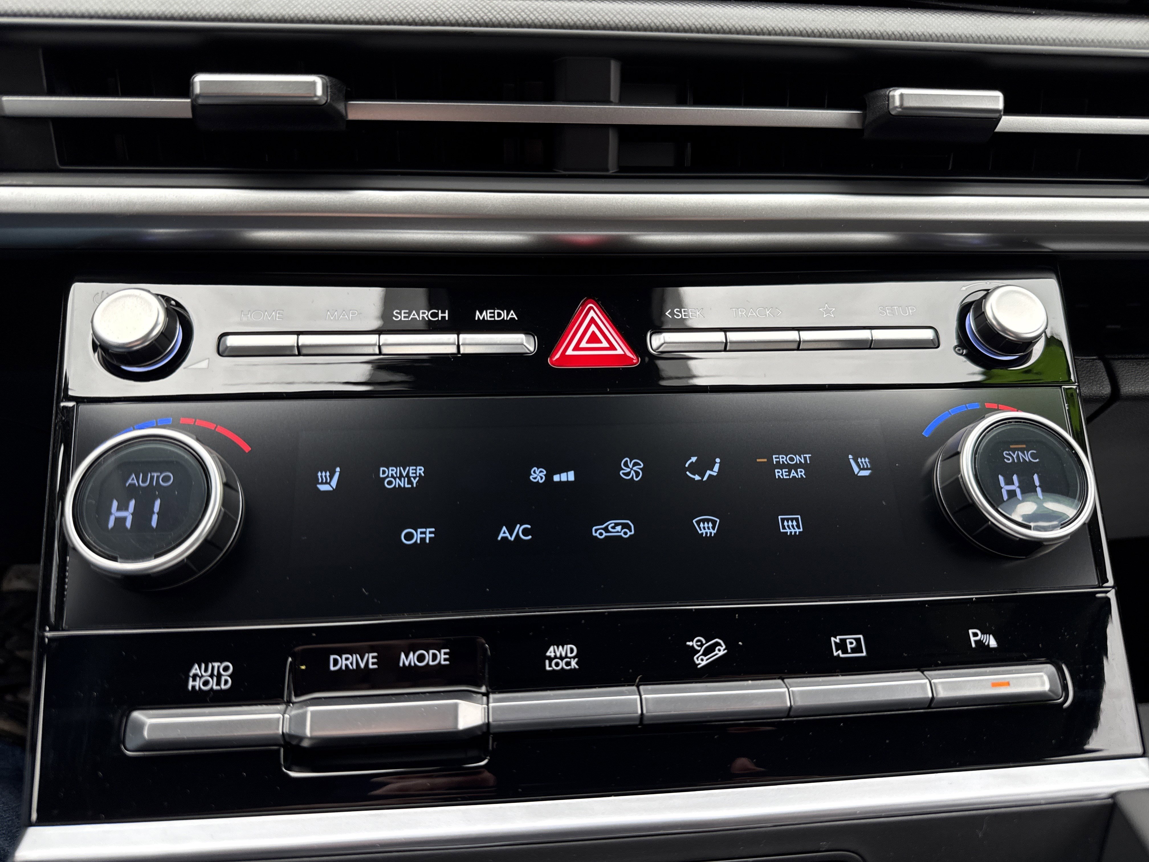 New 2026 Hyundai Santa Fe SEL w/ Tow & Go Package AWD/4WD image 29