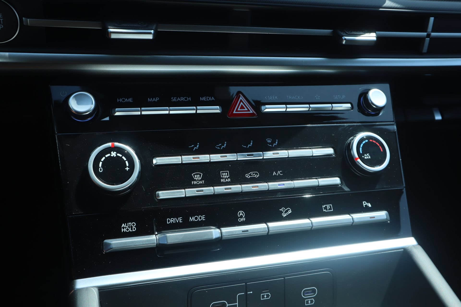 New 2026 Hyundai Santa Fe SE FWD image 6