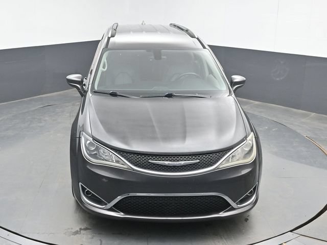 Used 2017 Chrysler Pacifica Touring-L Plus w/ Tire & Wheel Group FWD image 14