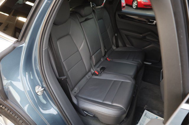 Used 2019 Porsche Cayenne AWD/4WD image 50