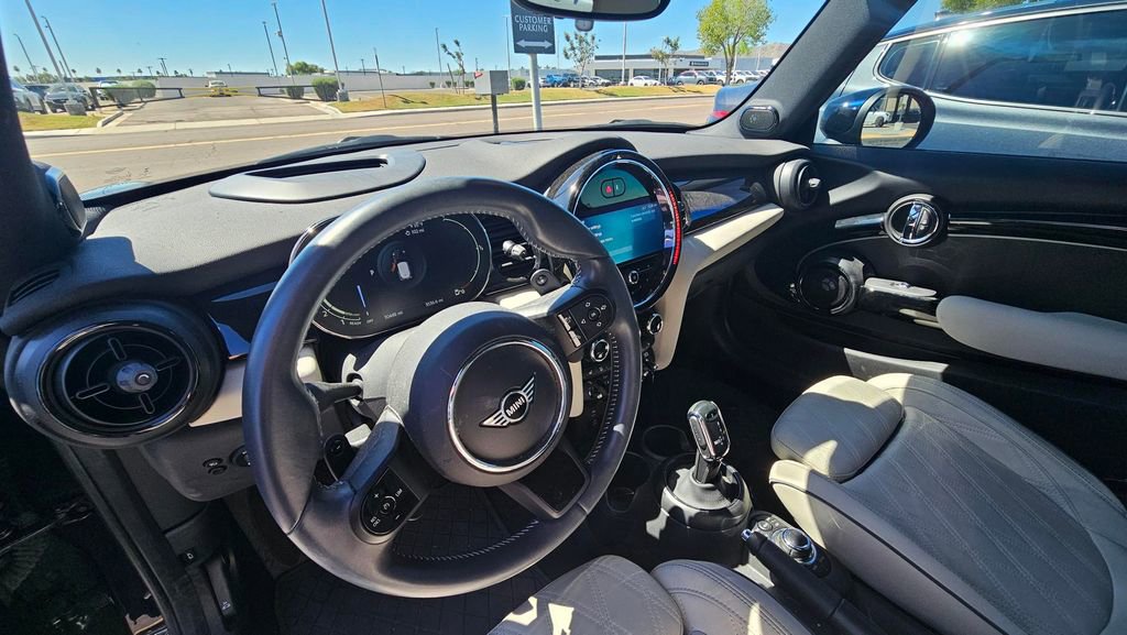 Certified 2023 MINI Cooper S image 6