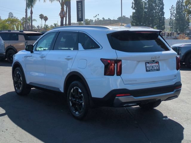 Certified 2025 Kia Sorento S AWD/4WD image 5