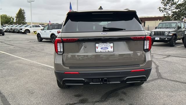 New 2026 Ford Explorer ST-Line RWD image 4