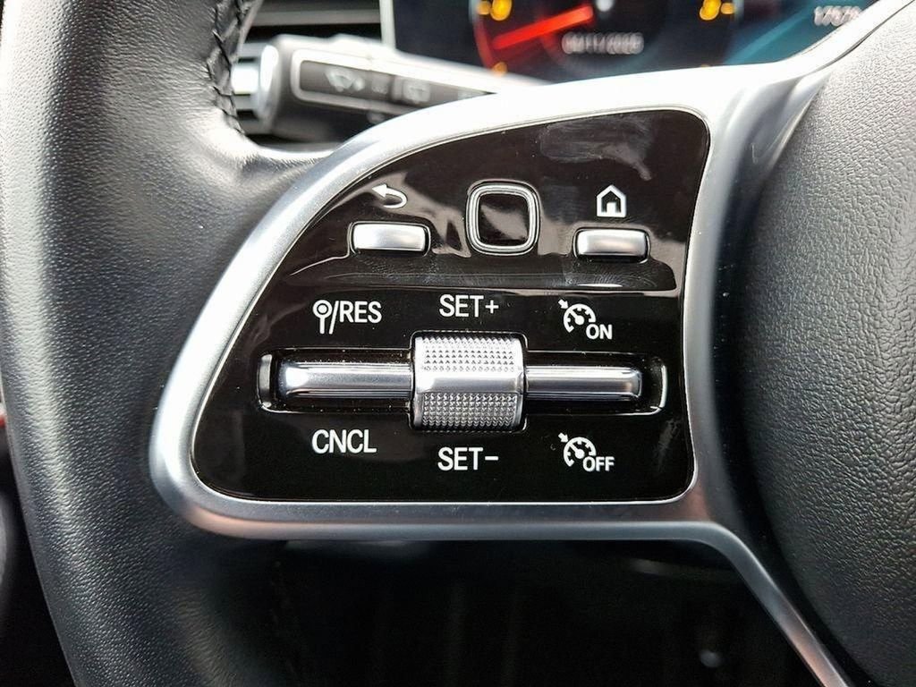 Used 2023 Mercedes-Benz GLS 450 4MATIC image 22