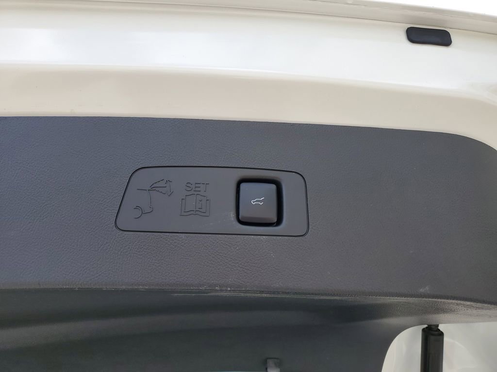 Used 2023 Lincoln Corsair Reserve image 7