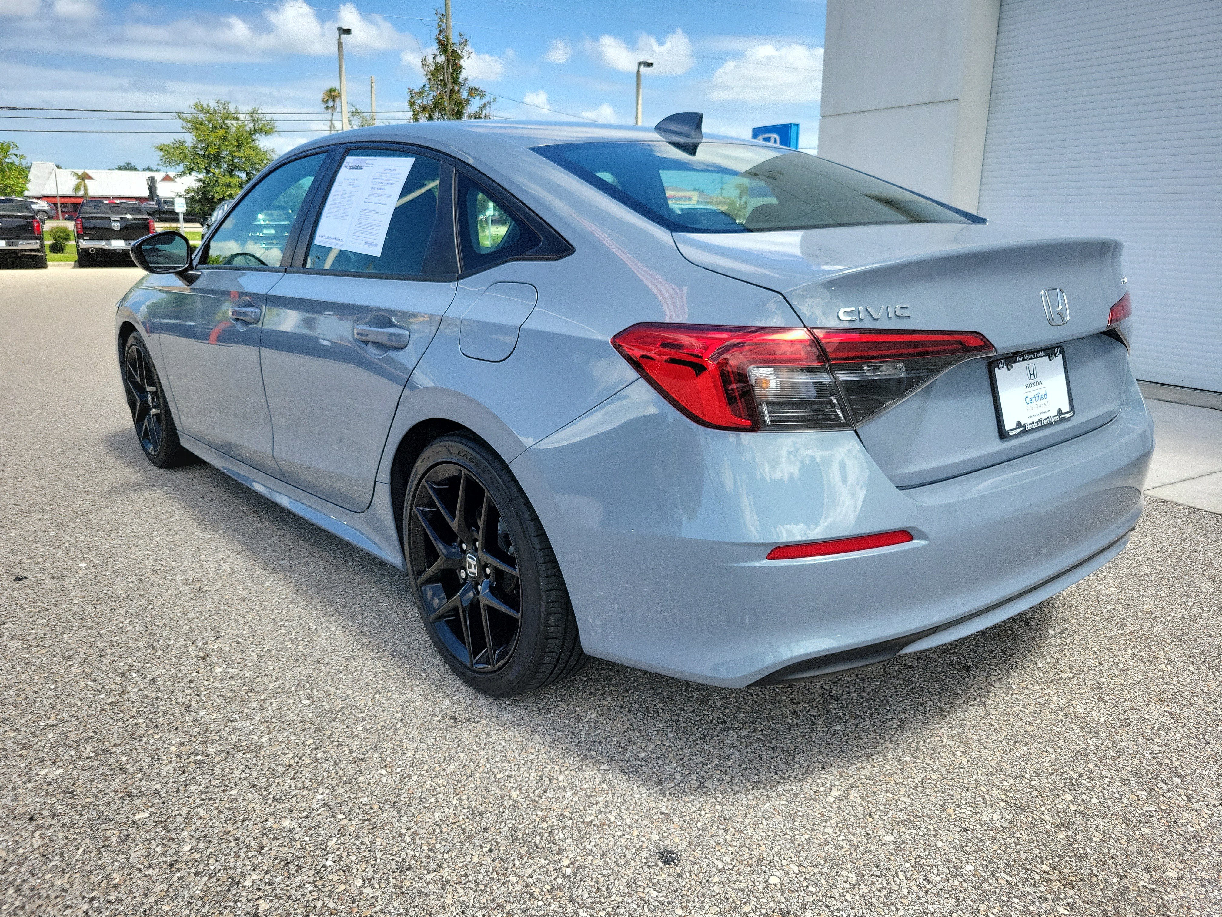 Used 2024 Honda Civic Sport image 4