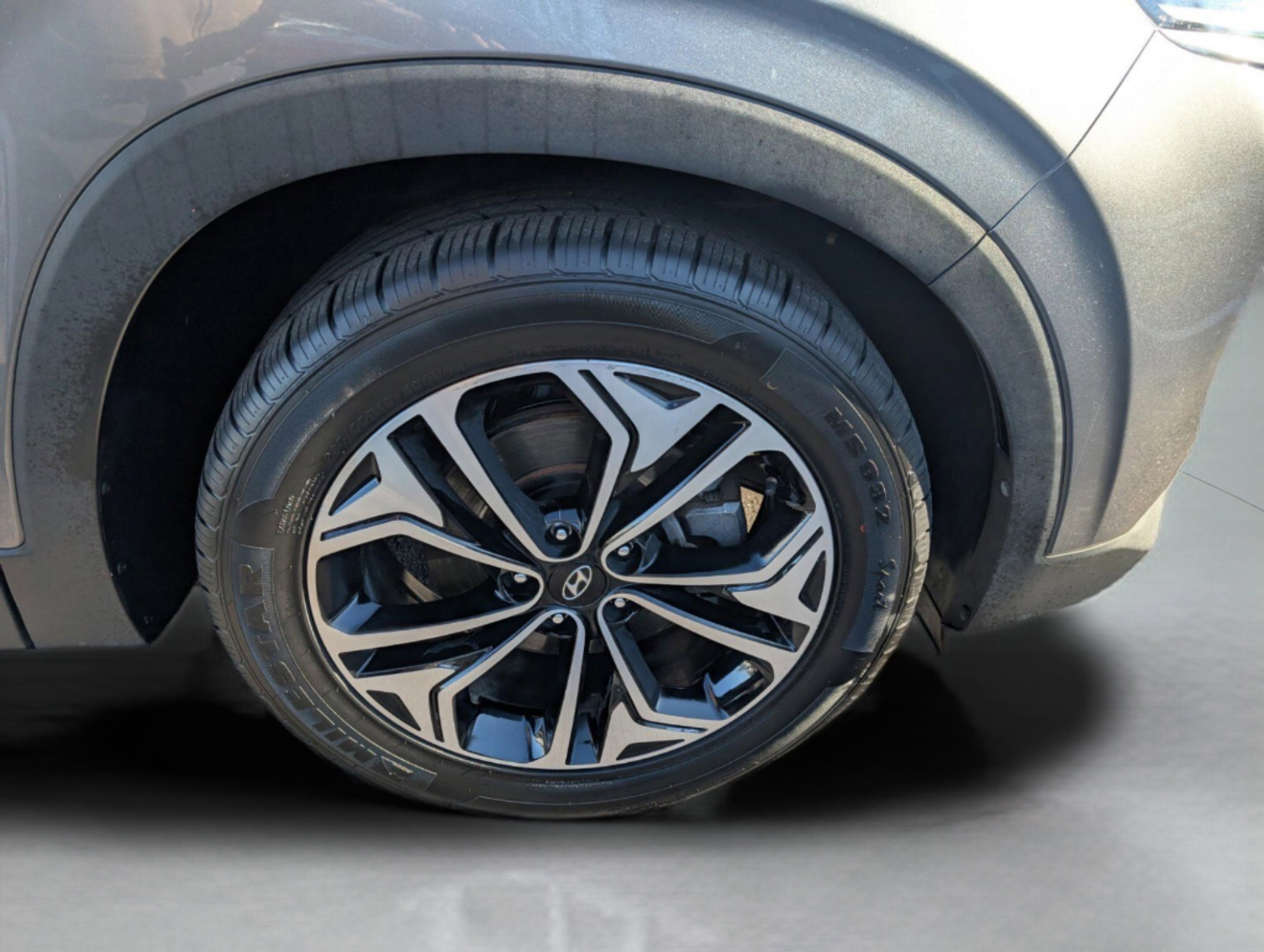 Used 2019 Hyundai Santa Fe Limited image 29