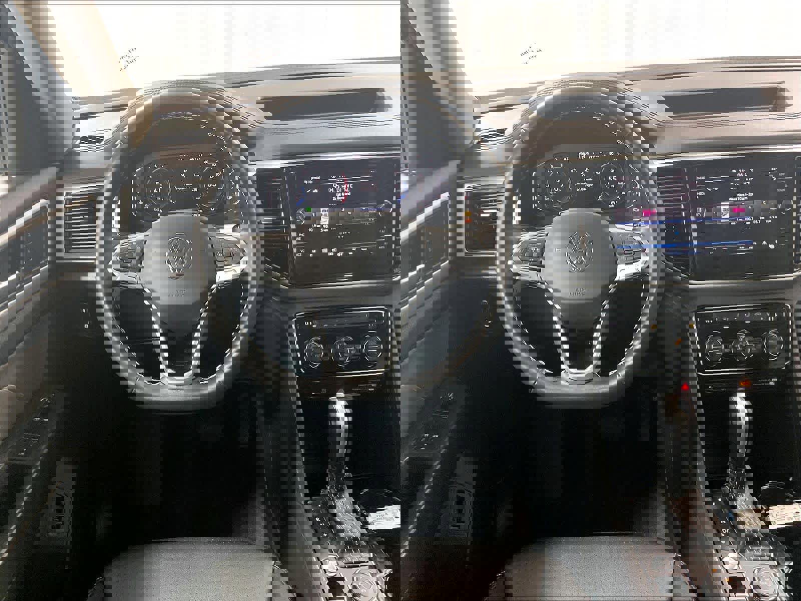 Used 2023 Volkswagen Atlas SE w/ Panoramic Sunroof Package image 18