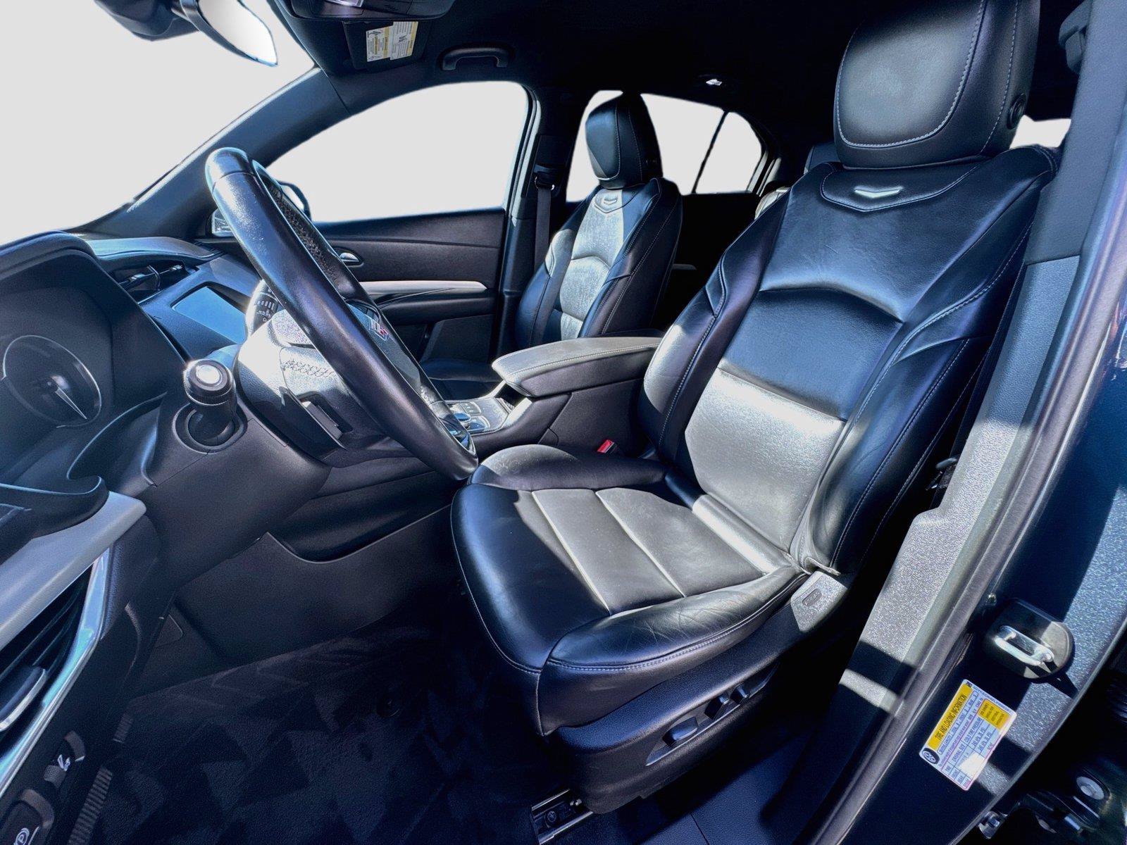 Used 2020 Cadillac XT4 Premium Luxury w/ Driver Awareness Package FWD image 9