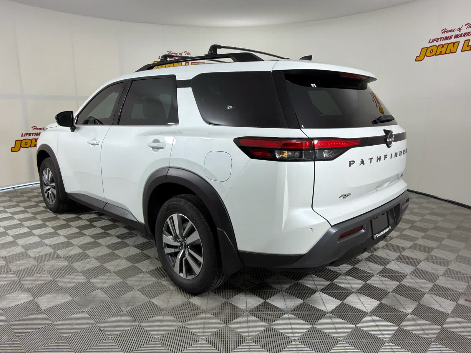 New 2026 Nissan Pathfinder SL FWD image 3
