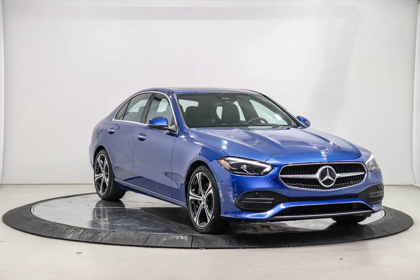 Used 2023 Mercedes-Benz C 300 Sedan image 5