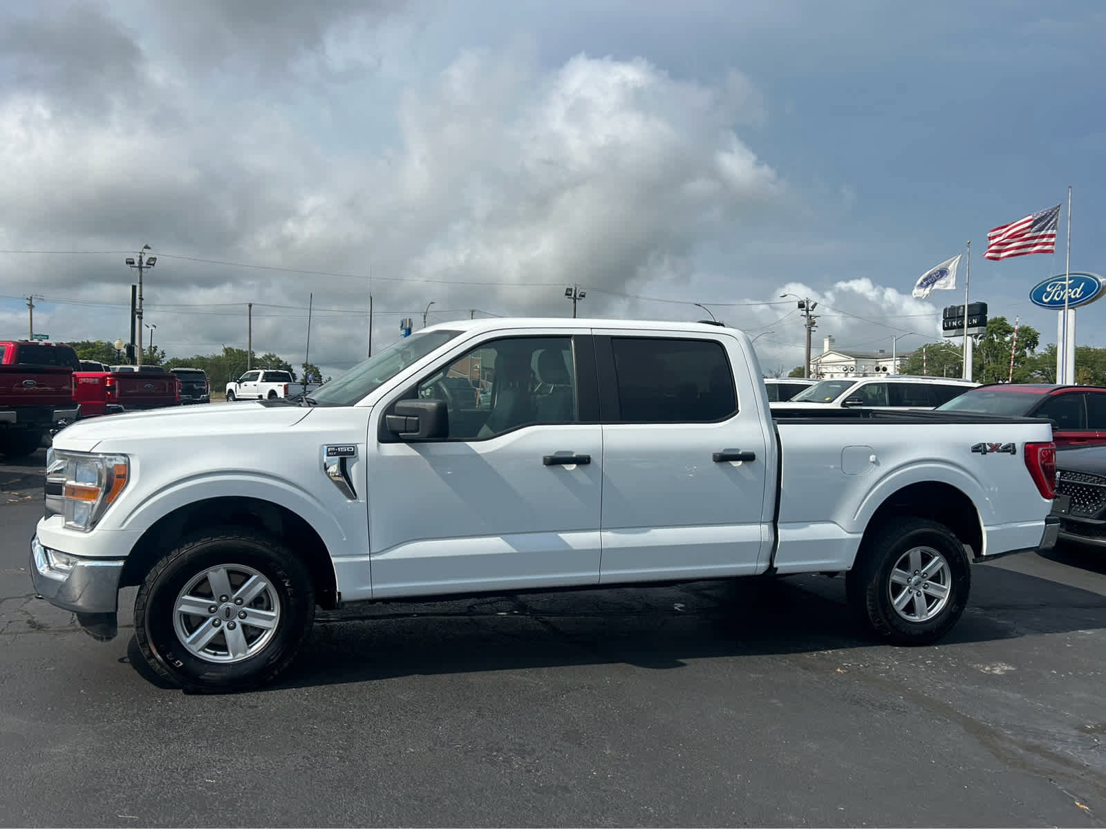 Used 2022 Ford F150 XLT AWD/4WD image 1
