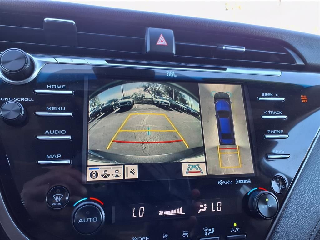 Used 2020 Toyota Camry XSE image 7