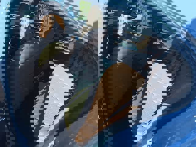 Used 2025 Mercedes-Benz E 350 4MATIC Sedan image 7