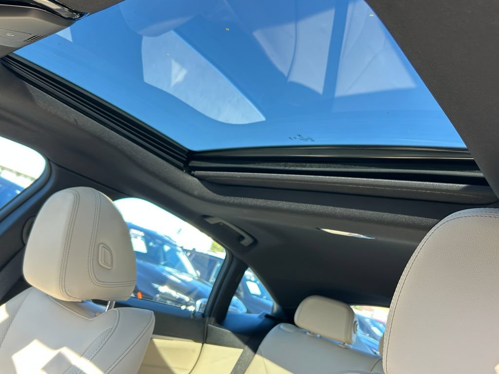 Used 2023 BMW i4 eDrive40 w/ Premium Package RWD image 16