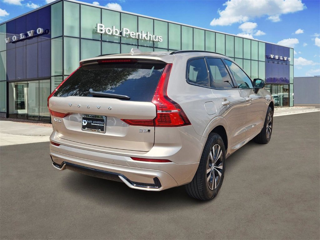 Used 2025 Volvo XC60 B5 Core image 29