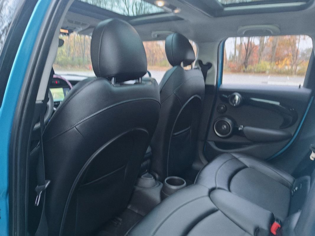 Used 2015 MINI Cooper S image 16