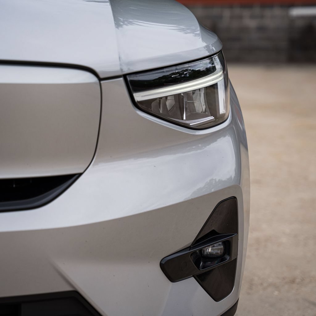 Certified 2023 Volvo C40 P8 Recharge Plus AWD/4WD image 3