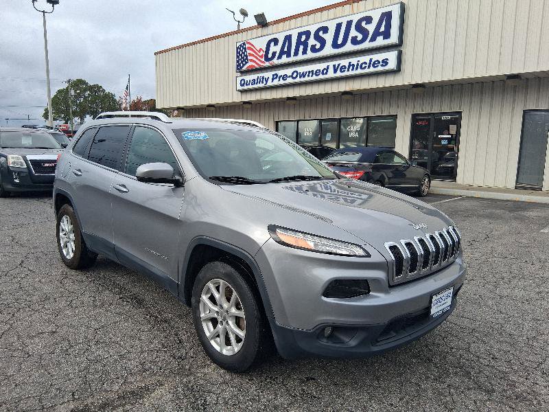 Used 2015 Jeep Cherokee Latitude w/ Cold Weather Group image 9