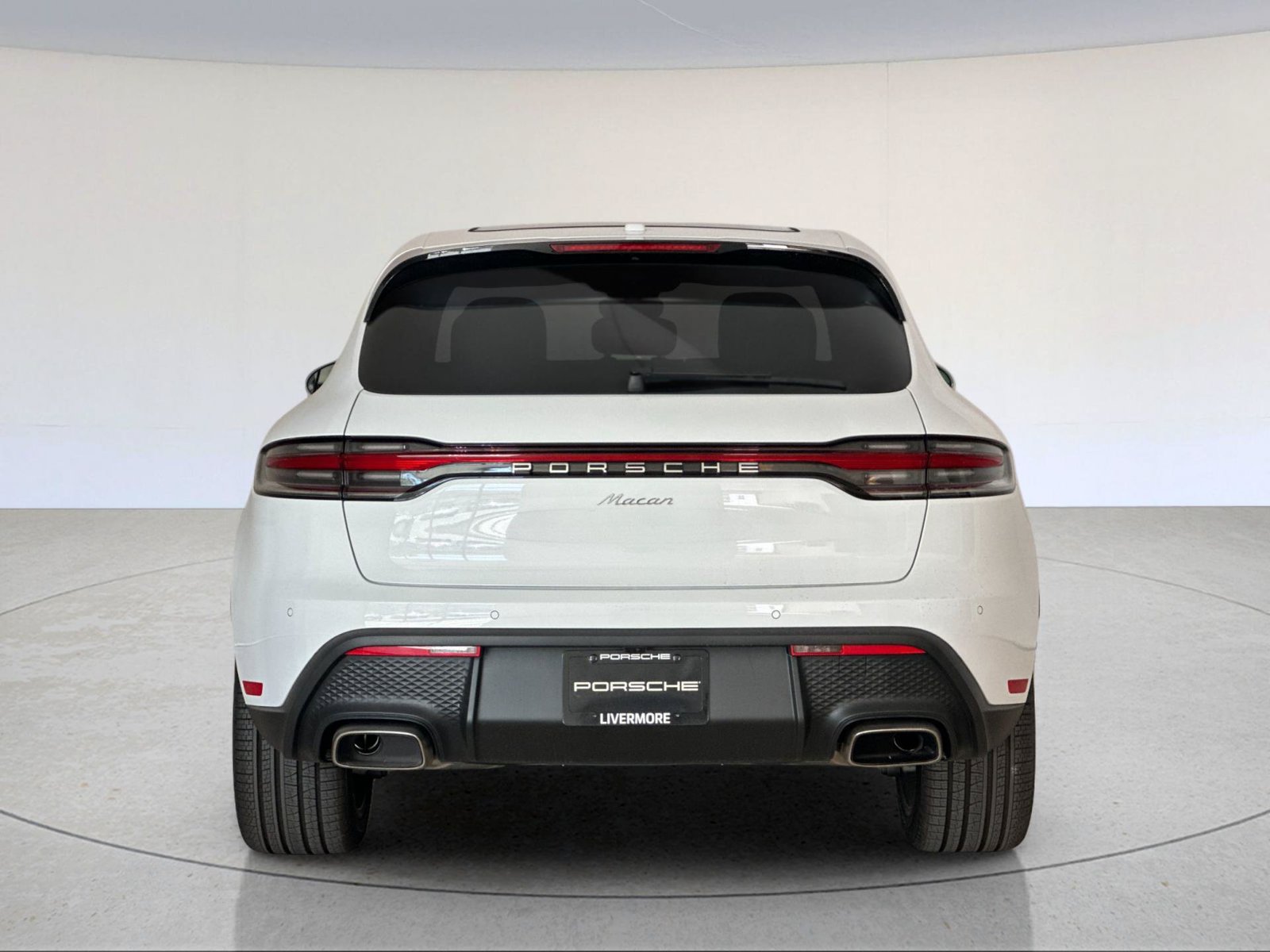 New 2026 Porsche Macan AWD/4WD image 7