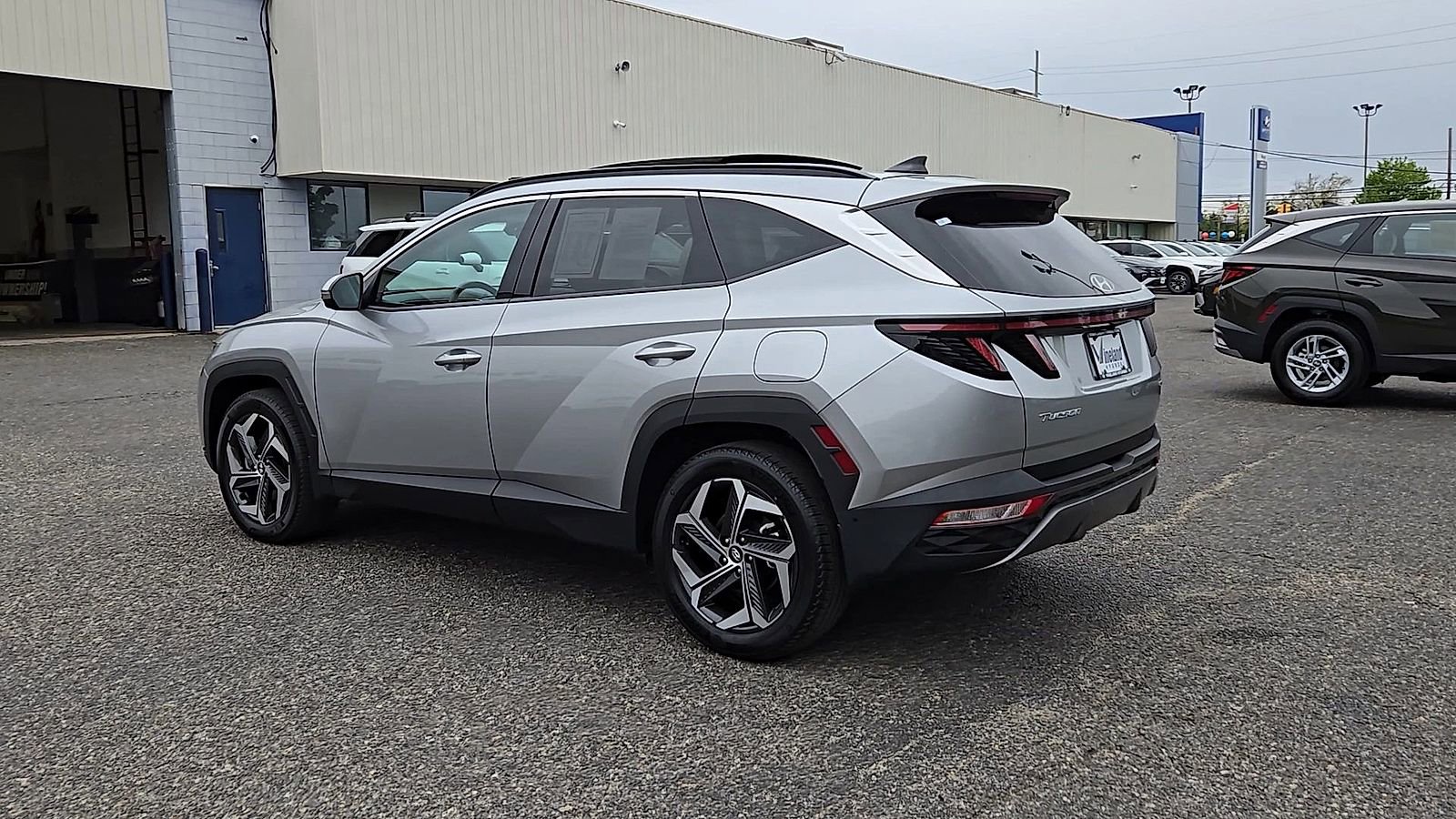 Certified 2023 Hyundai Tucson Limited AWD/4WD image 6