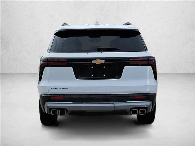 Used 2026 Chevrolet Traverse LT FWD image 7