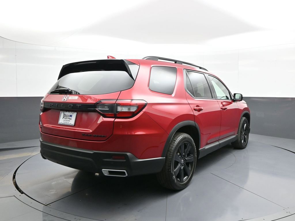 Certified 2025 Honda Pilot Black Edition image 6