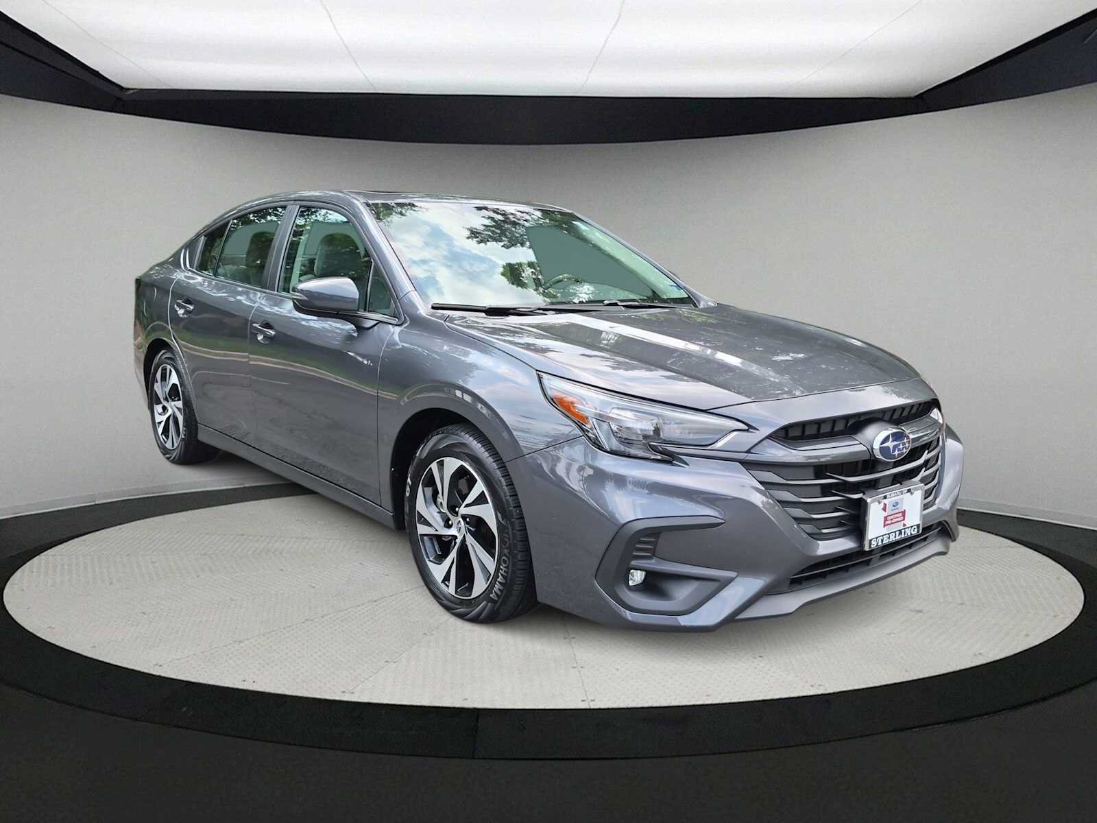 Used 2025 Subaru Legacy Premium w/ Popular Package #1A AWD/4WD image 2