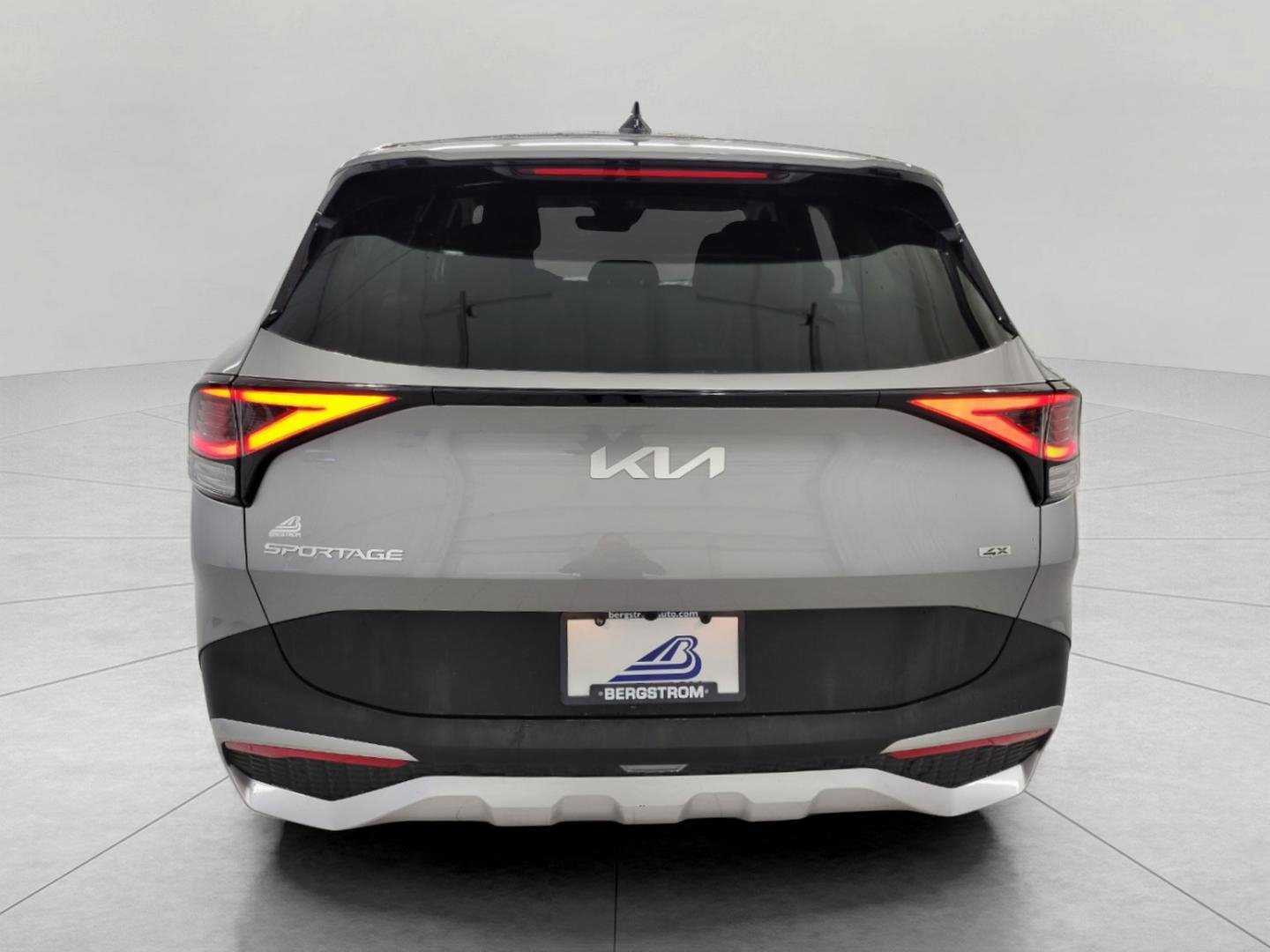 Used 2025 Kia Sportage LX image 25