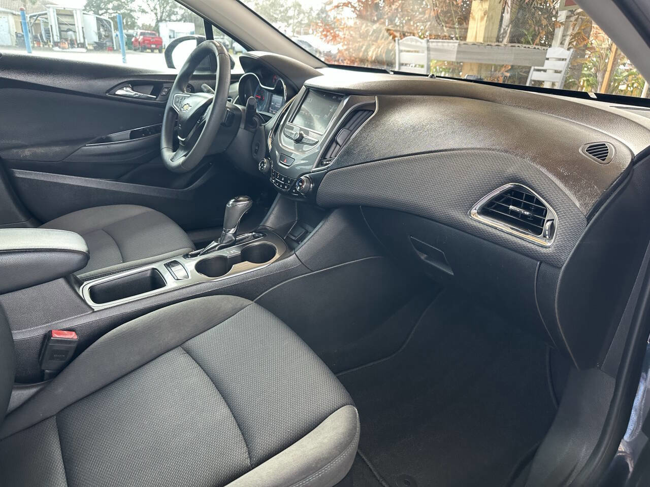 Used 2016 Chevrolet Cruze LT w/ Convenience Package image 19