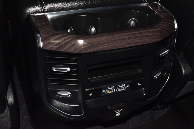 Used 2025 RAM 1500 Laramie w/ Sport Appearance Package AWD/4WD image 20