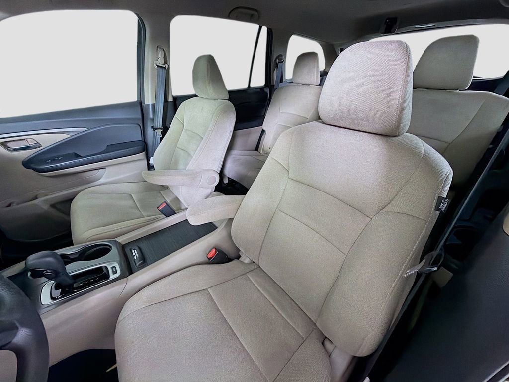 Used 2020 Honda Pilot EX image 11