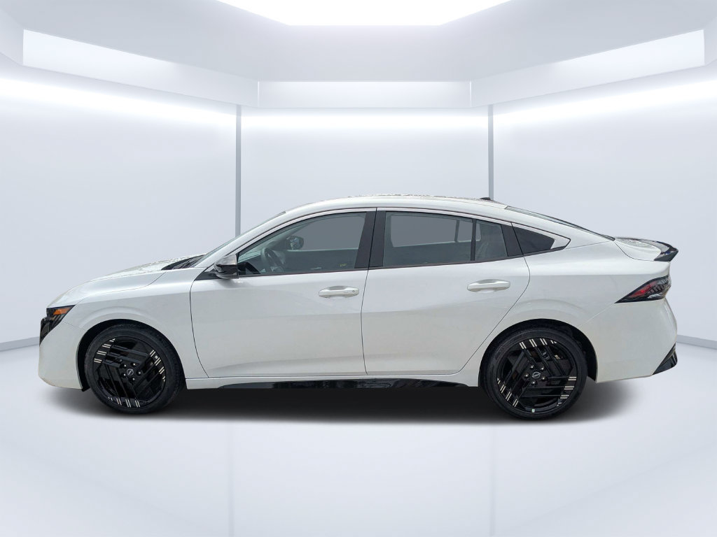 Used 2027 Nissan Sentra SR w/ SR All Weather Package FWD image 8