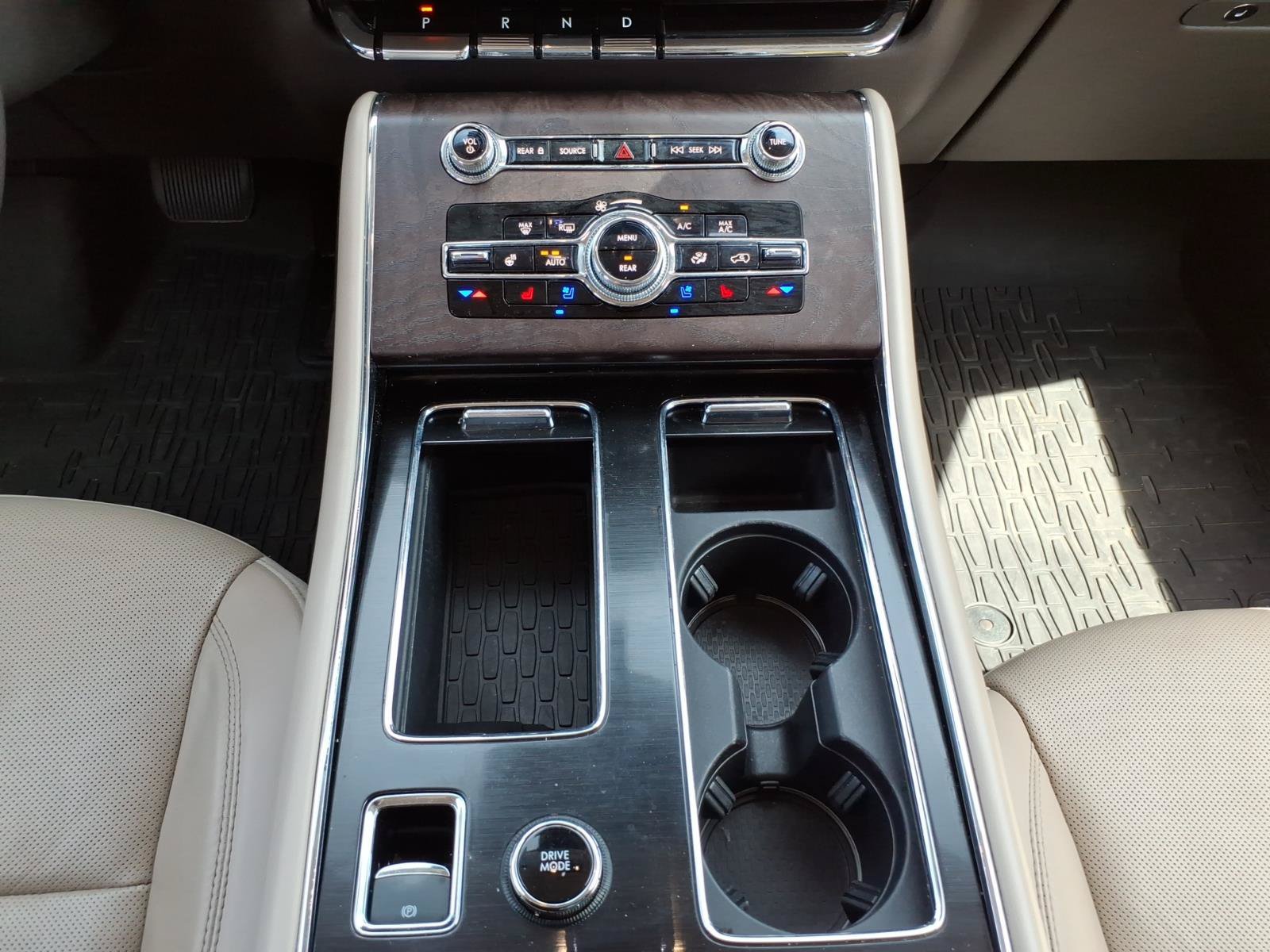 Used 2021 Lincoln Aviator Reserve w/ Elements Package Plus AWD/4WD image 20