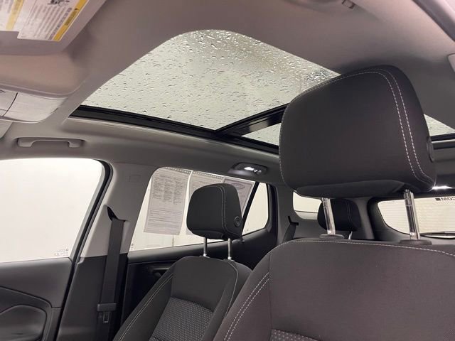 Used 2022 GMC Terrain SLE w/ Driver Convenience Package image 8