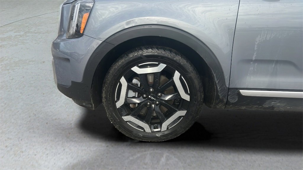 Used 2023 Kia Telluride S image 9