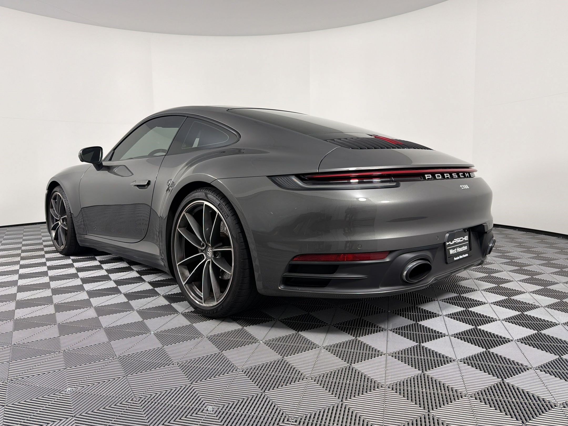 Certified 2021 Porsche 911 Carrera RWD image 3