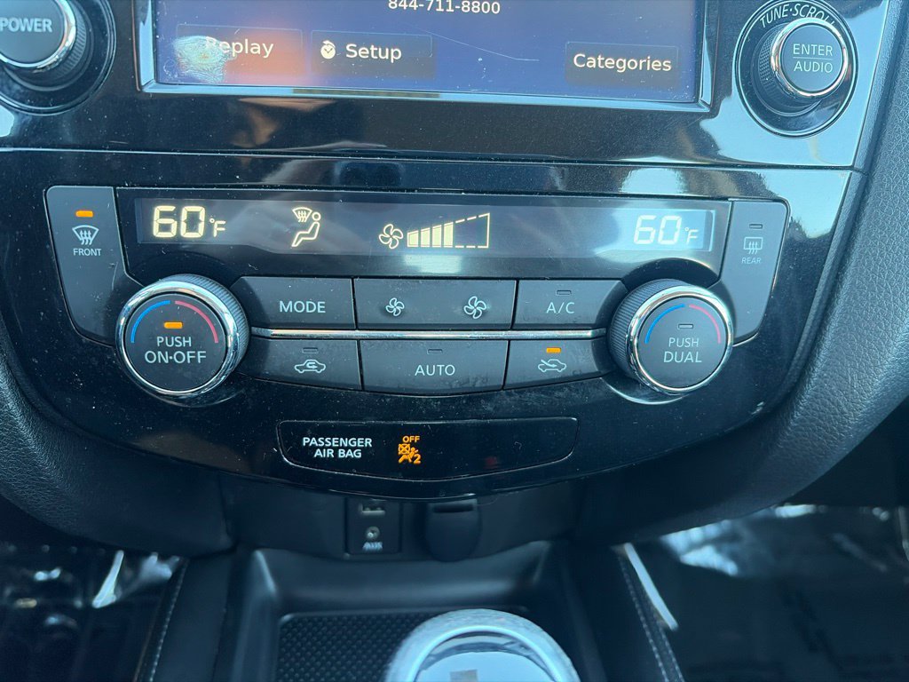 Used 2017 Nissan Rogue Sport SL AWD/4WD image 27