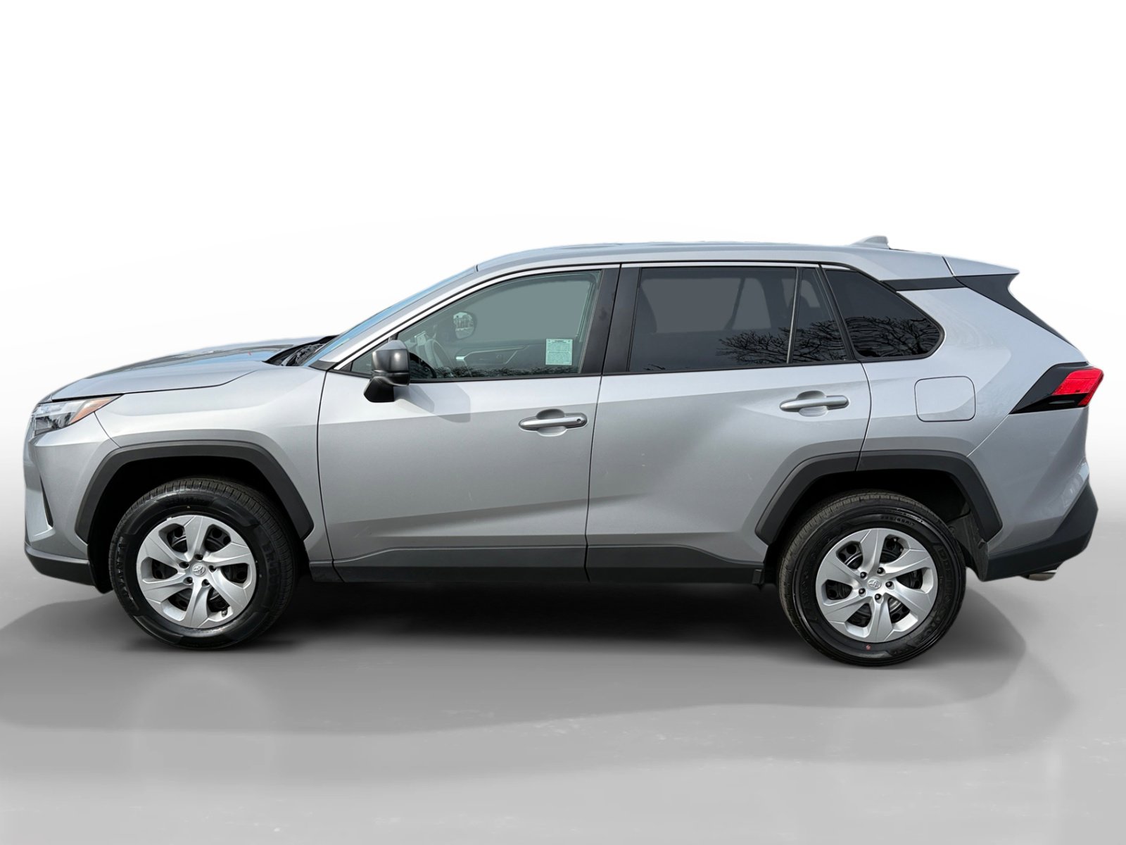 Used 2024 Toyota RAV4 LE image 2